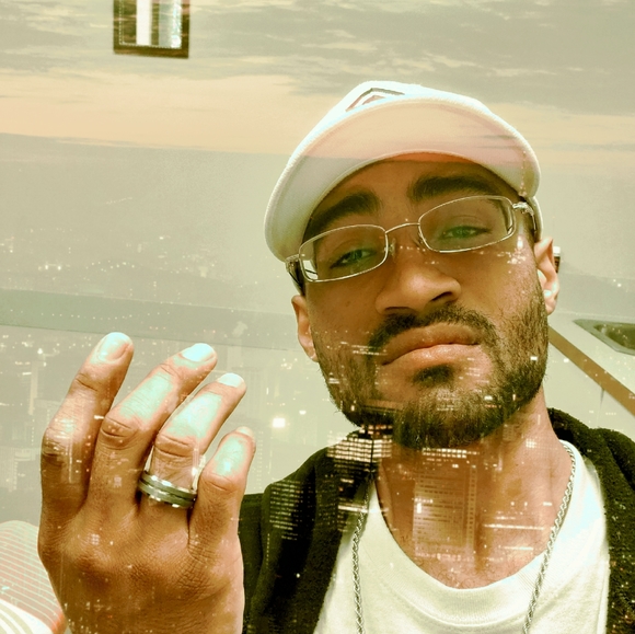 Meet your Posher, Joshuwarius the 1st - Picture 4 of 4